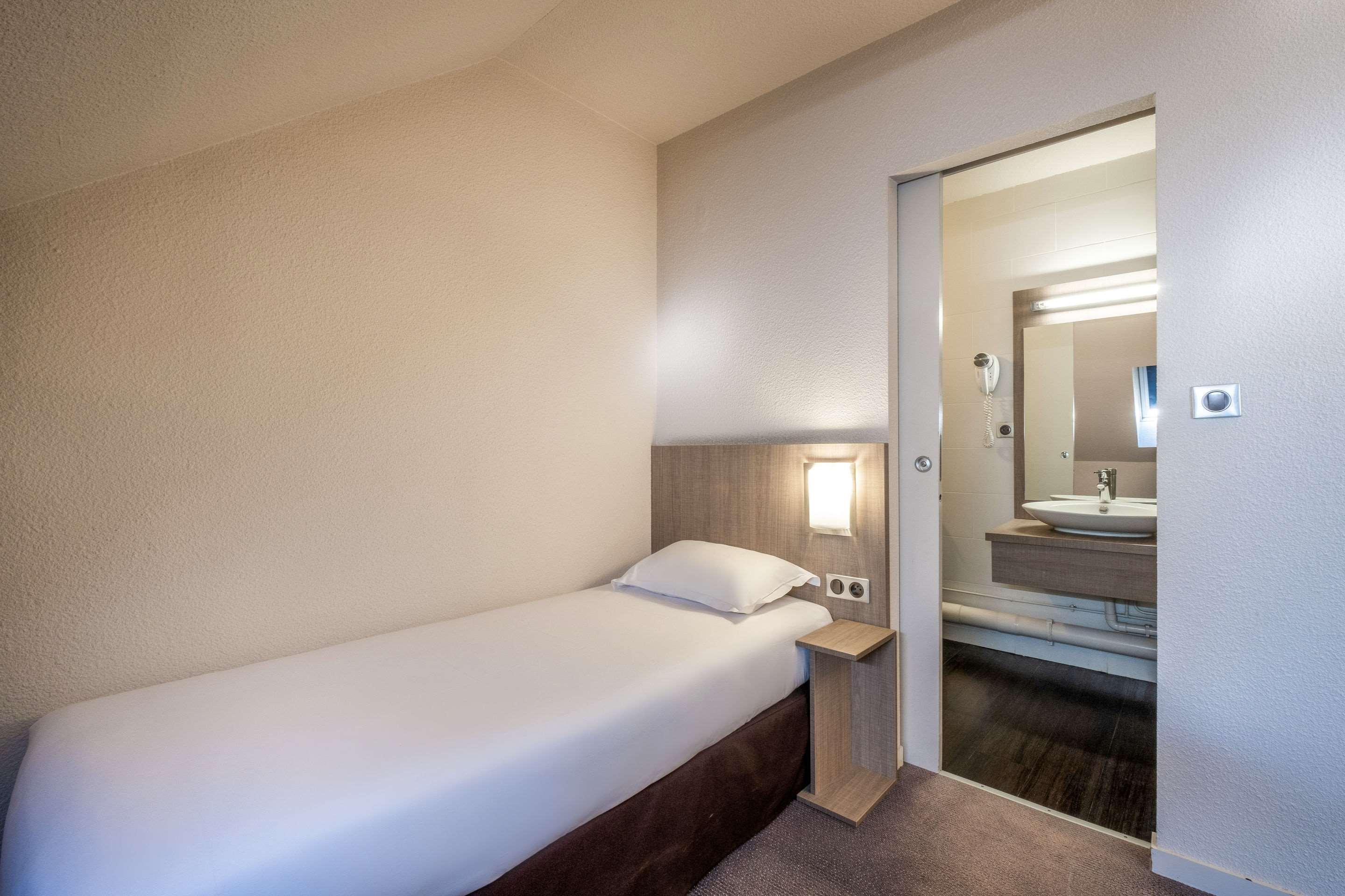 Comfort Hotel Linas - Montlhery Exterior photo