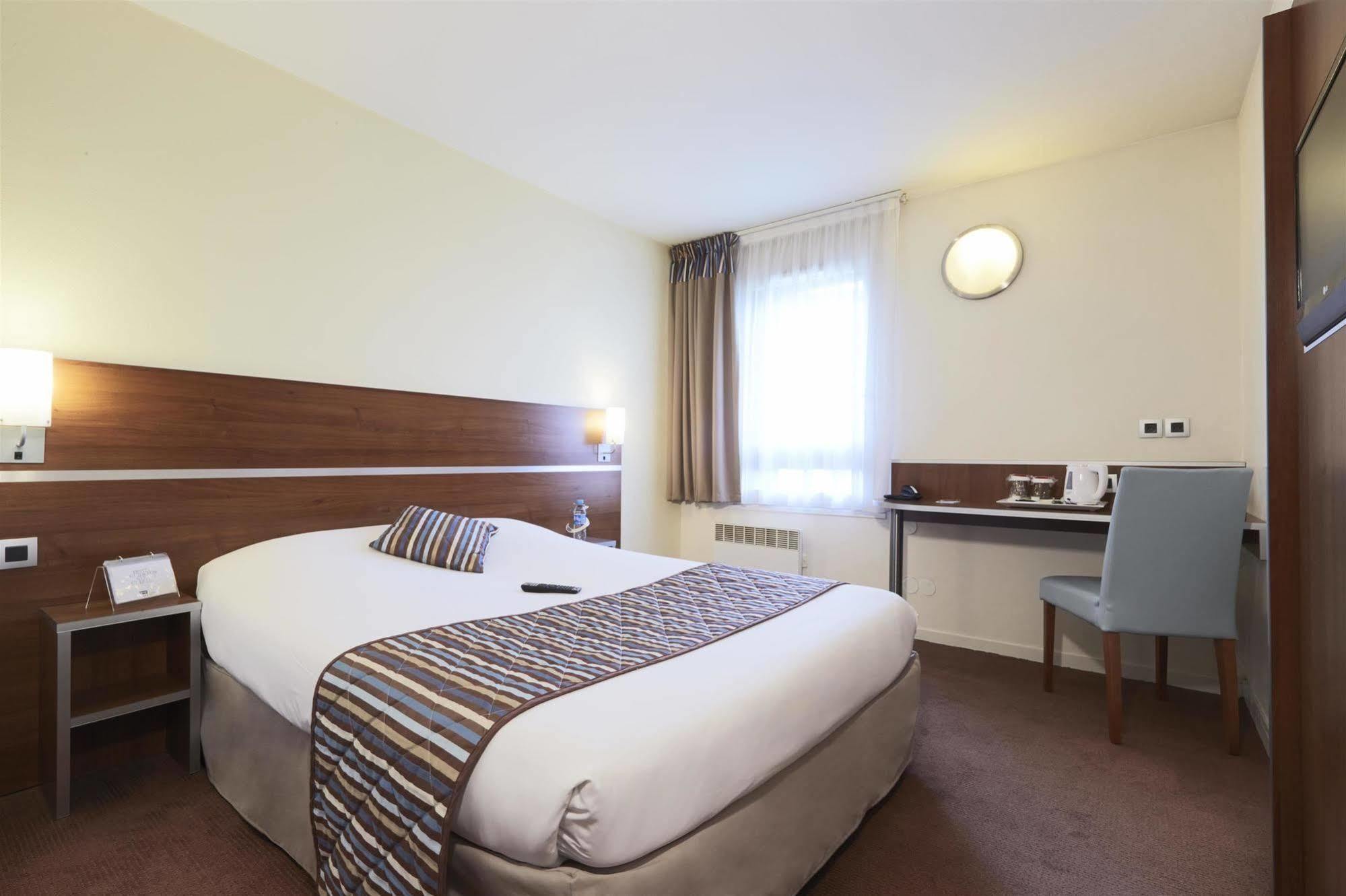 Comfort Hotel Linas - Montlhery Exterior photo